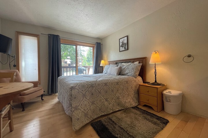 Room 4 of 31