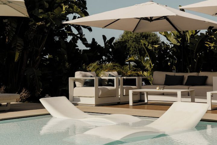 Pool 84 of 157