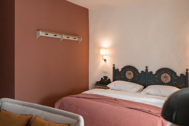 Room 3 of 69