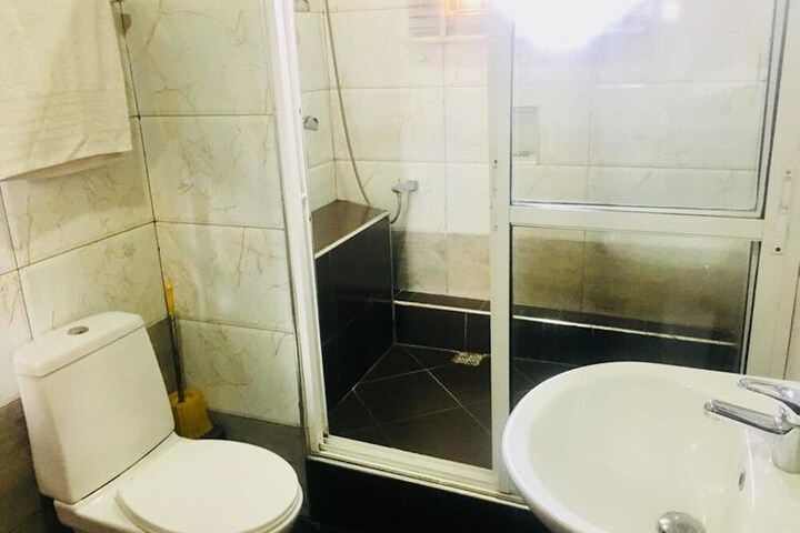 Room 21 of 25