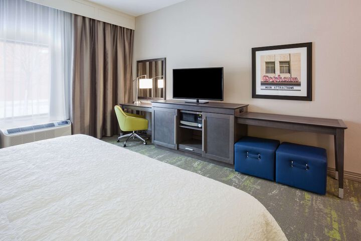 Room 15 of 48