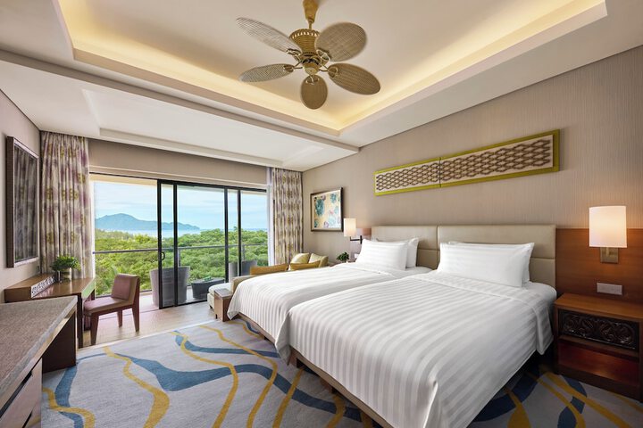Room 62 of 182