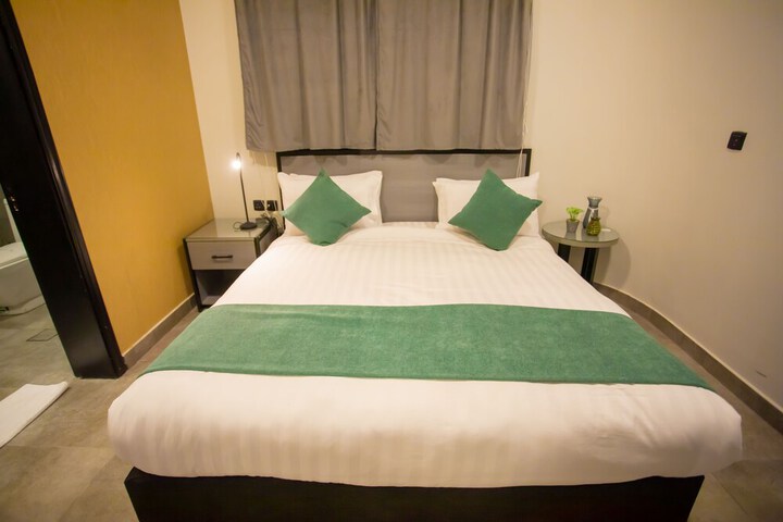 Room 31 of 60