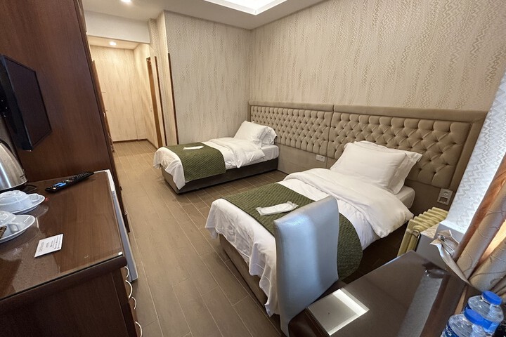 Room 54 of 95