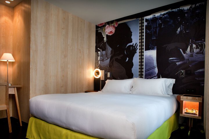 Room 50 of 92