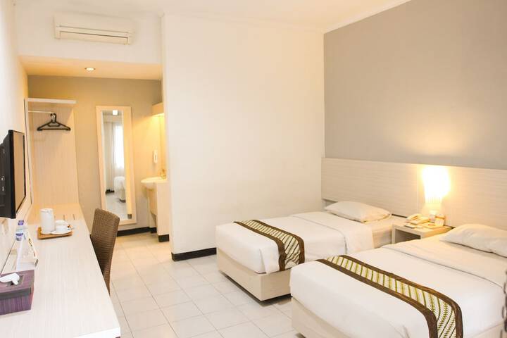 Room 12 of 41