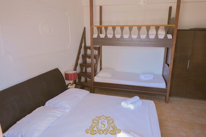 Room 36 of 129