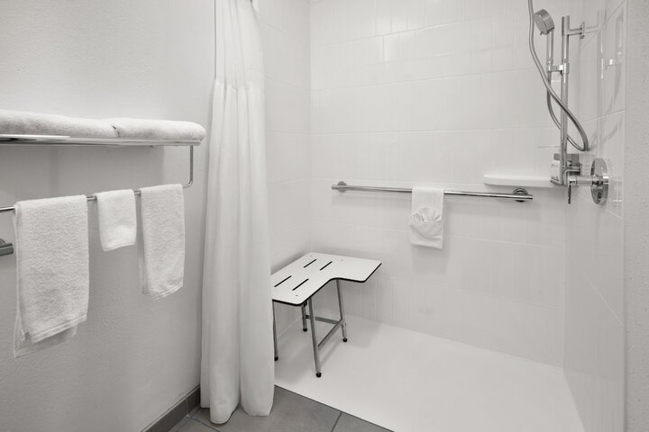 Room 57 of 87