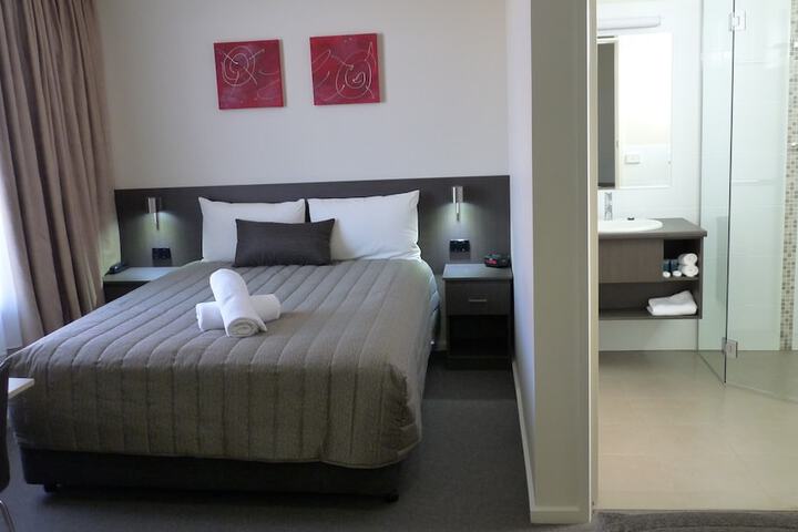 Room 39 of 144