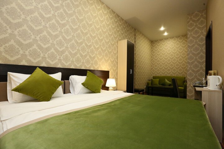 Room 16 of 54