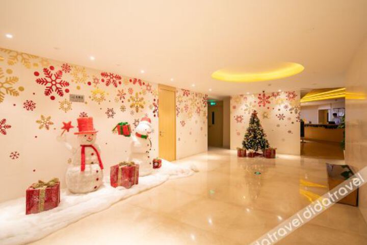 Hotel Interior 21 of 36