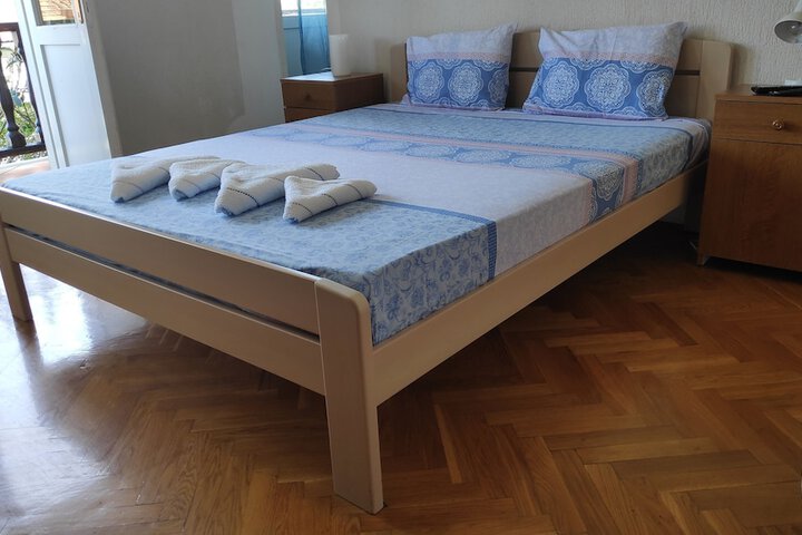 Room 3 of 35