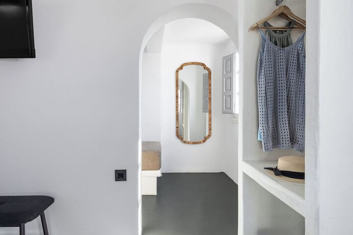 Room 15 of 39