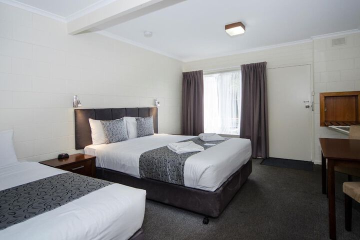 Room 19 of 41