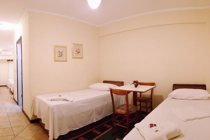 Room 14 of 31