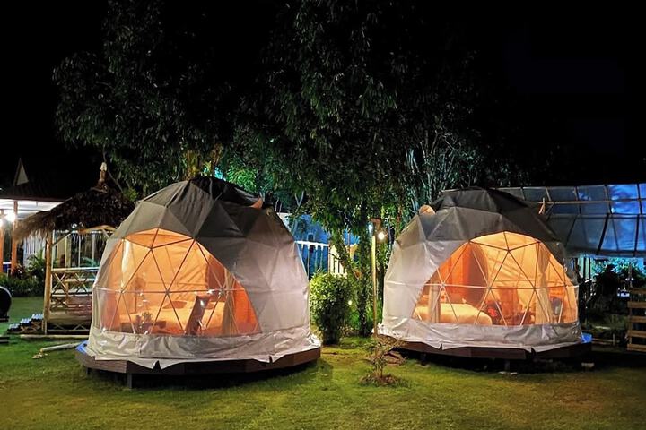 Lion Cafe Resort in Hang Dong