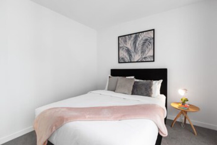 Room 10 of 23