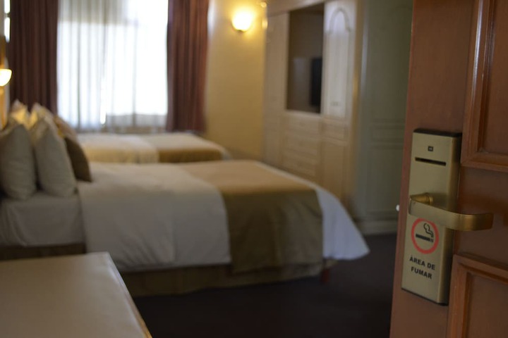 Room 15 of 124