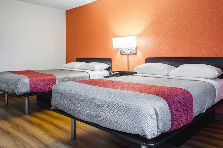 2 Double Beds (2 of 7)