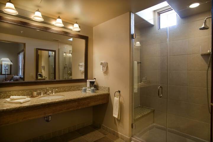 Room 15 of 27