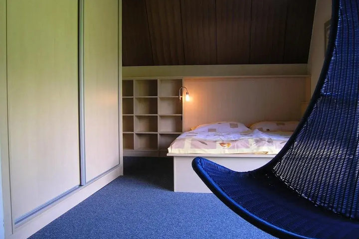 Room 3 of 22