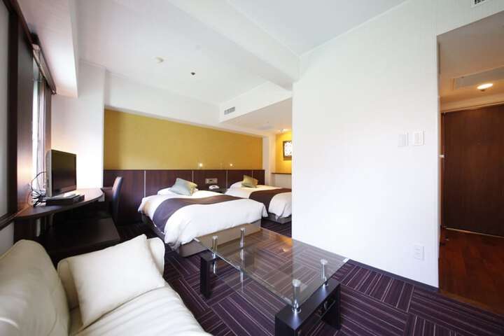 Room 14 of 31