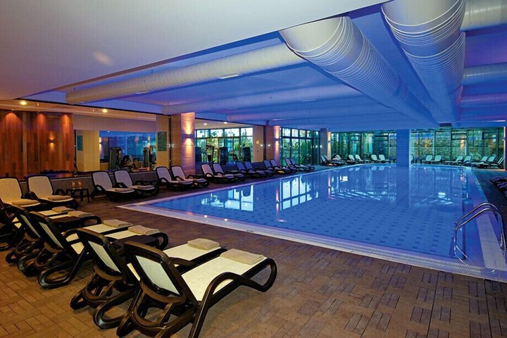 Pool 42 of 69