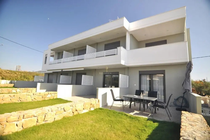 Zennova 27 Sirene Luxury Studio