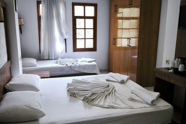 Room 20 of 72