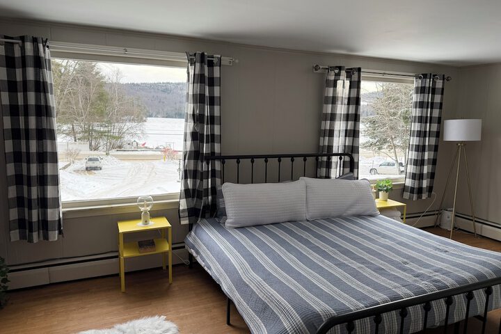 Room 18 of 212