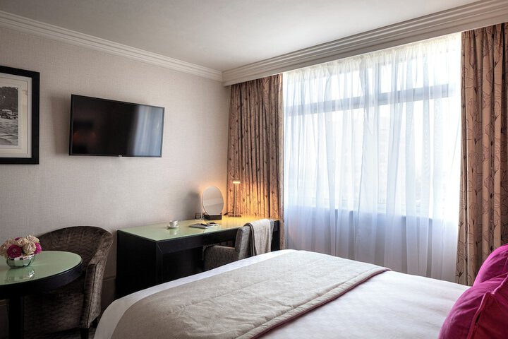 Room 45 of 114
