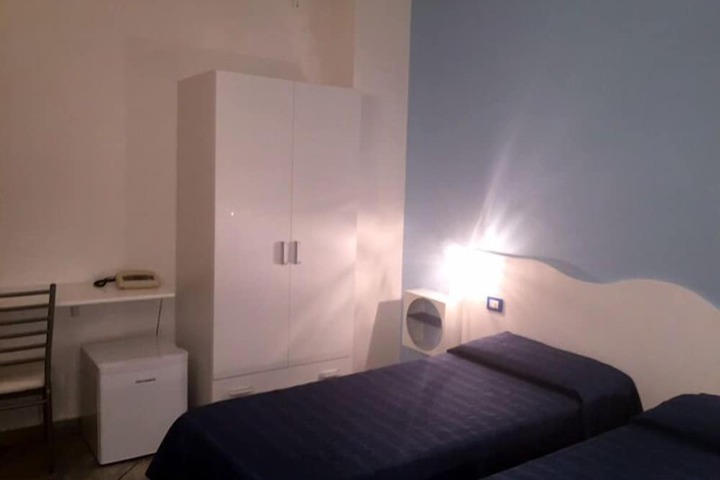 Room 7 of 22