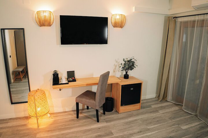Room 48 of 184