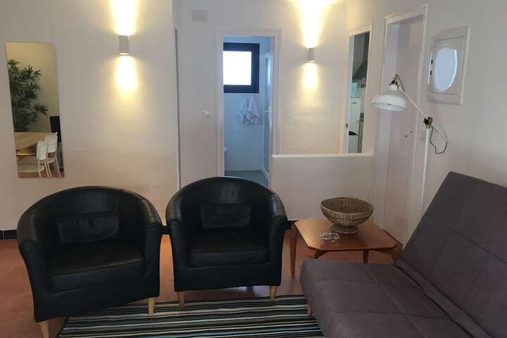 Room 42 of 104
