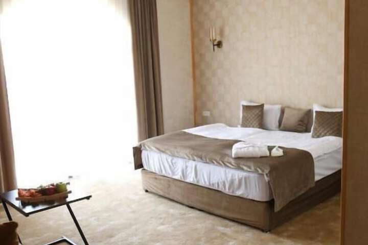 Room 13 of 51
