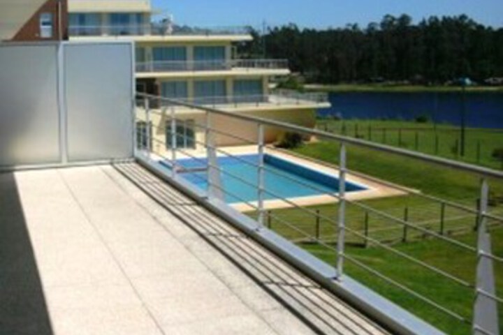 Pool 159 of 190