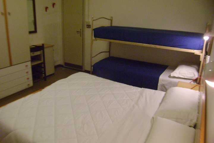 Room 11 of 26
