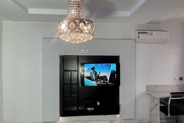Room 15 of 35