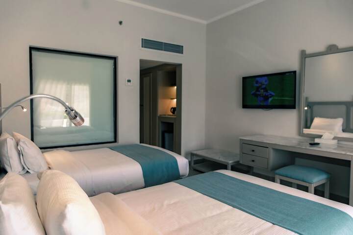 Room 29 of 140