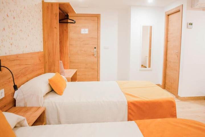 Room 9 of 21
