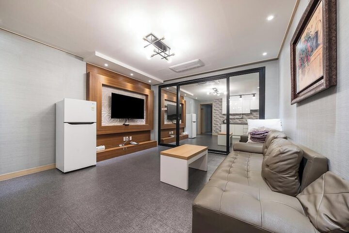 Room 45 of 63