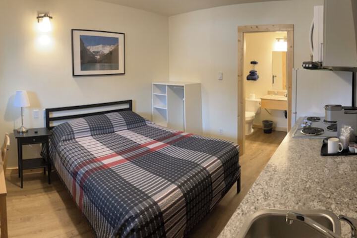 Room 12 of 19