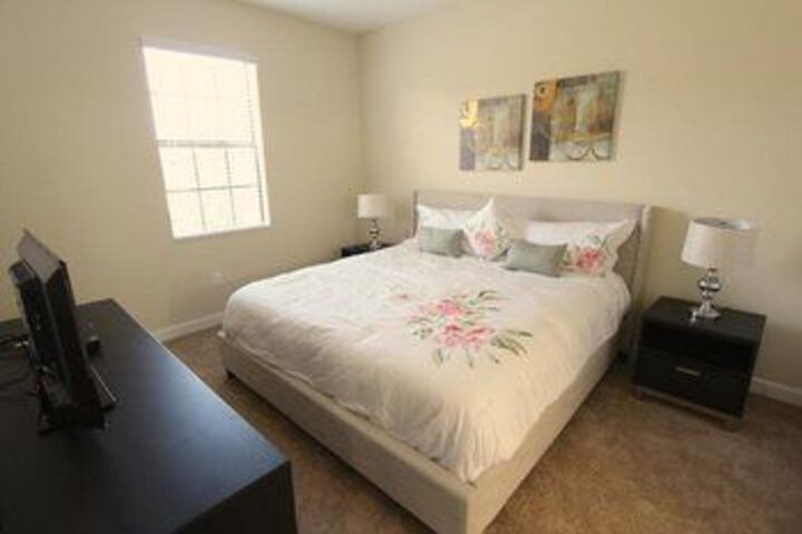 Room 42 of 91