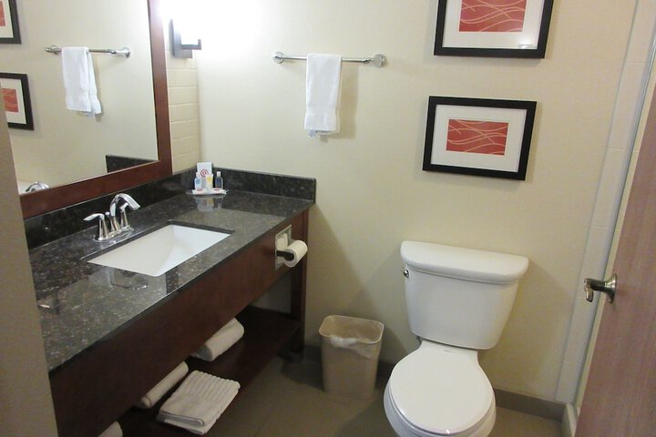 Room 95 of 132