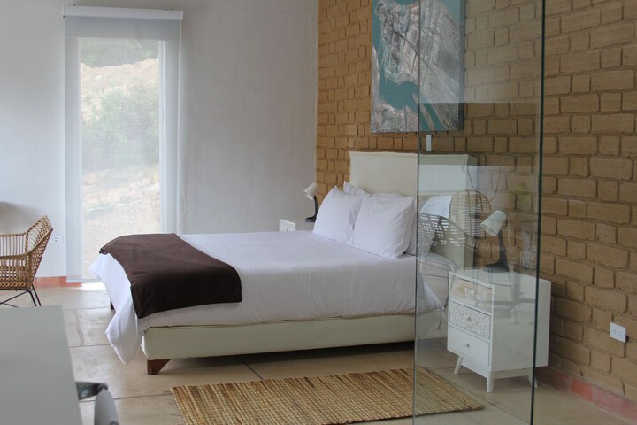 Room 26 of 77