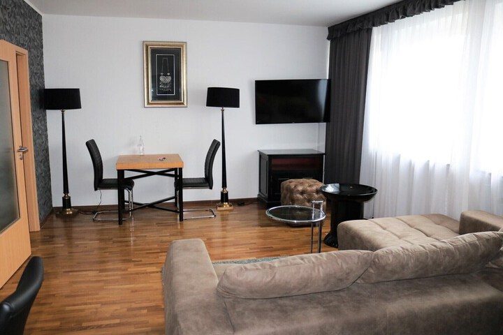Room 30 of 50