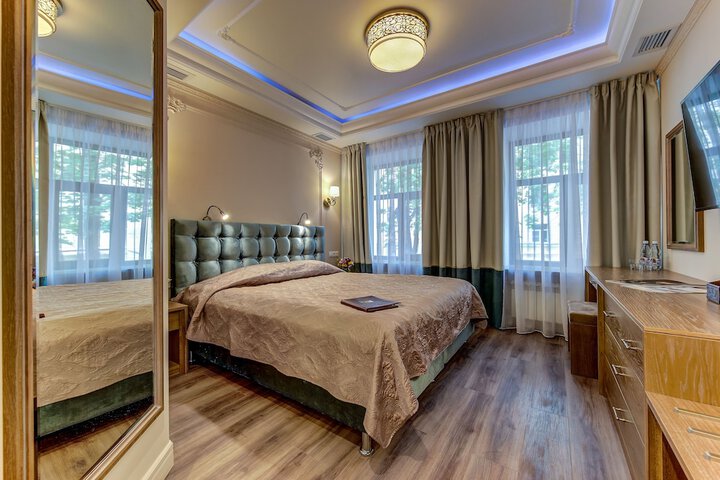 Room 10 of 75