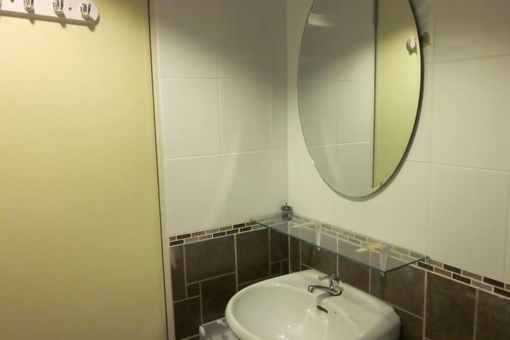 Room 15 of 21