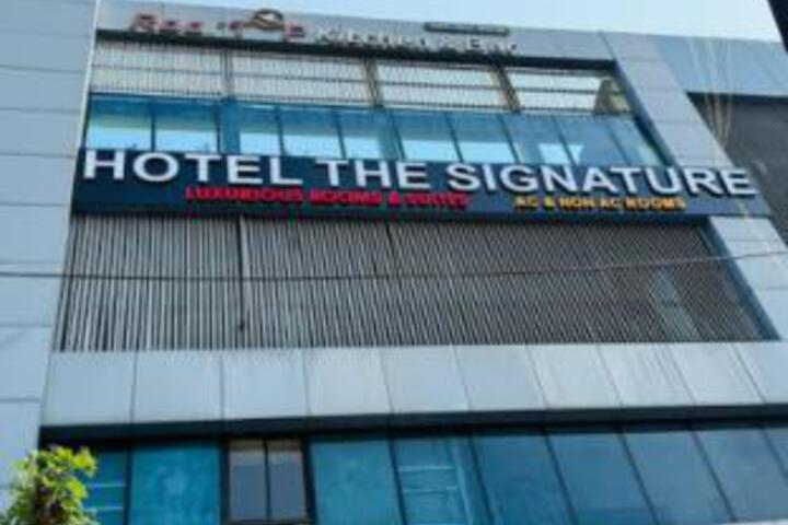 Hotel The Signature Nashik Maharashtra