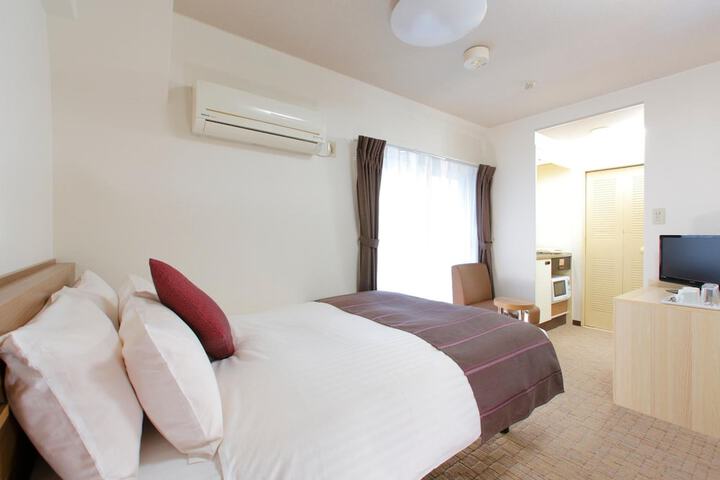 Room 16 of 34